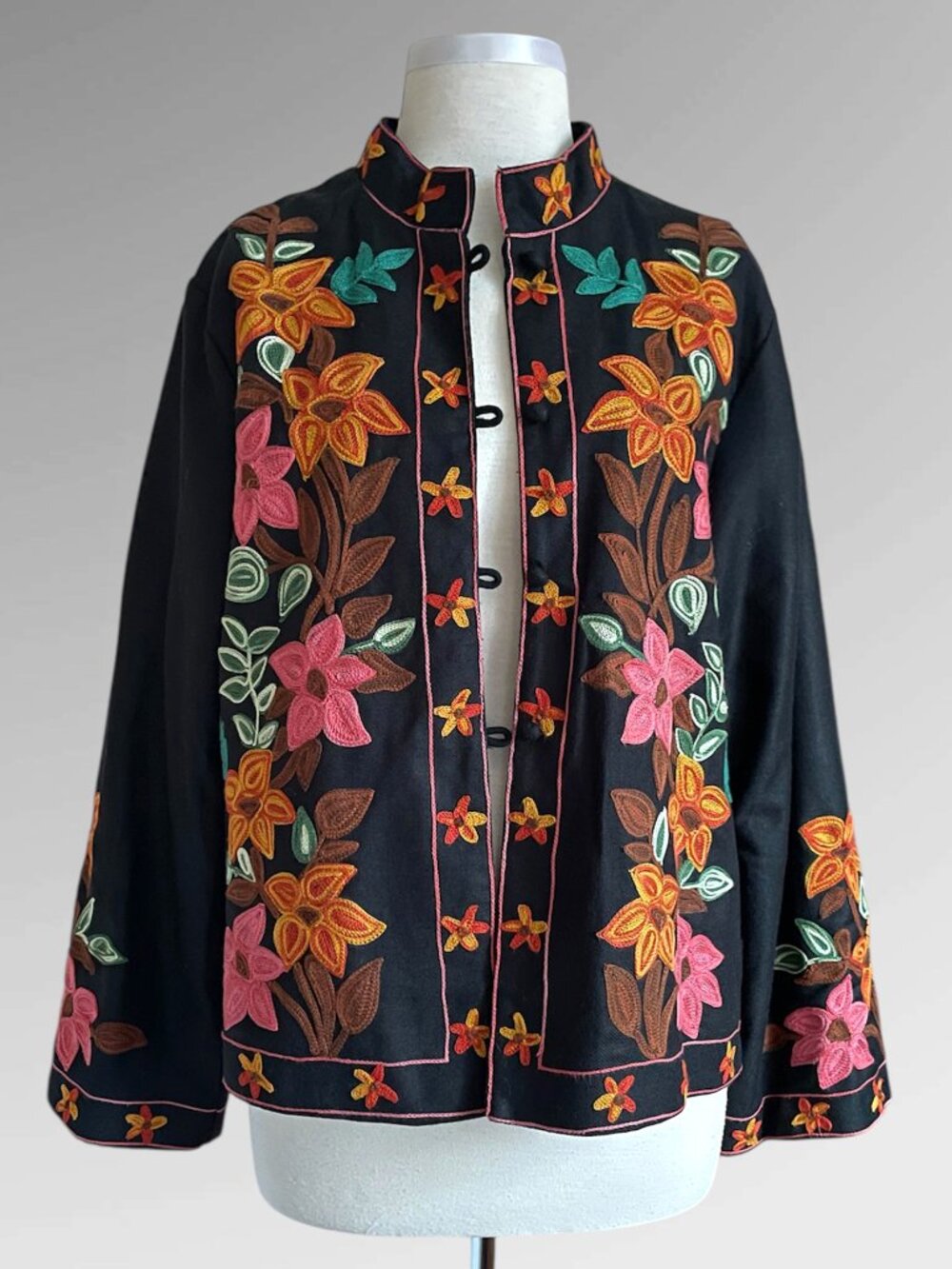 NWT - The Hippie Shake Floral Embroidered 70s Style Black Blazer Jacket
